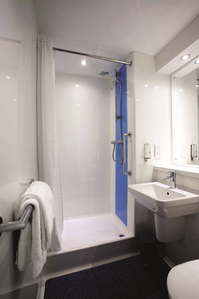 Travelodge Ilminster Room photo
